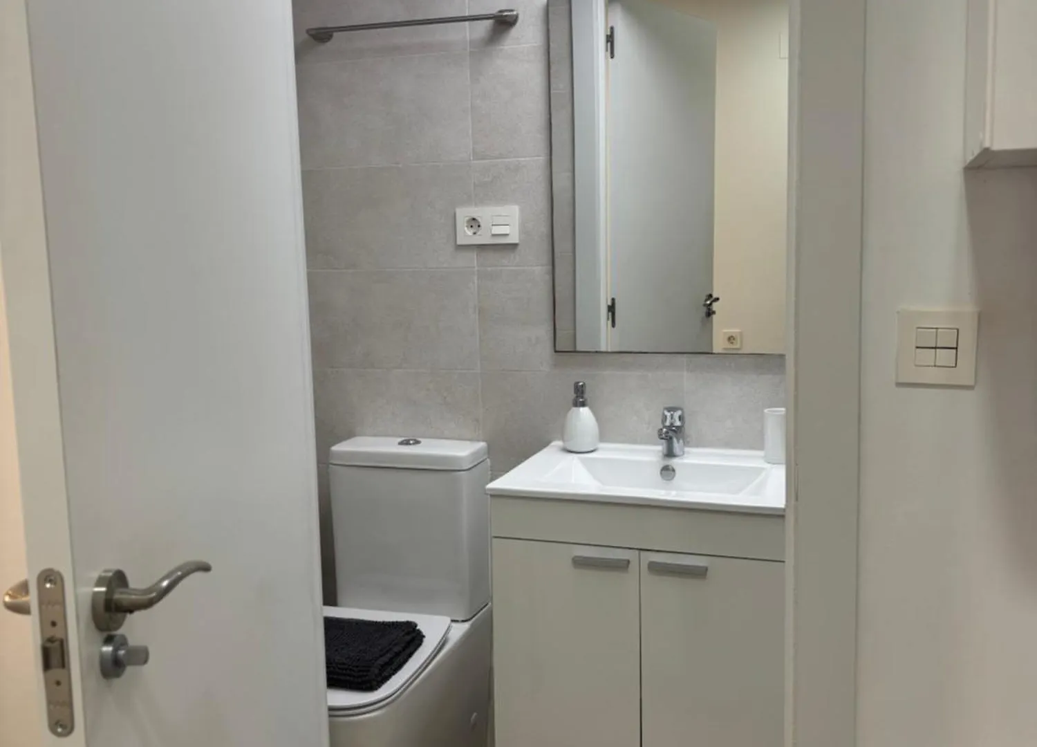 Apartamento 5 A 10 Min De La Estacion De Bus Y Tren Maria Zambrano مالقة شقة